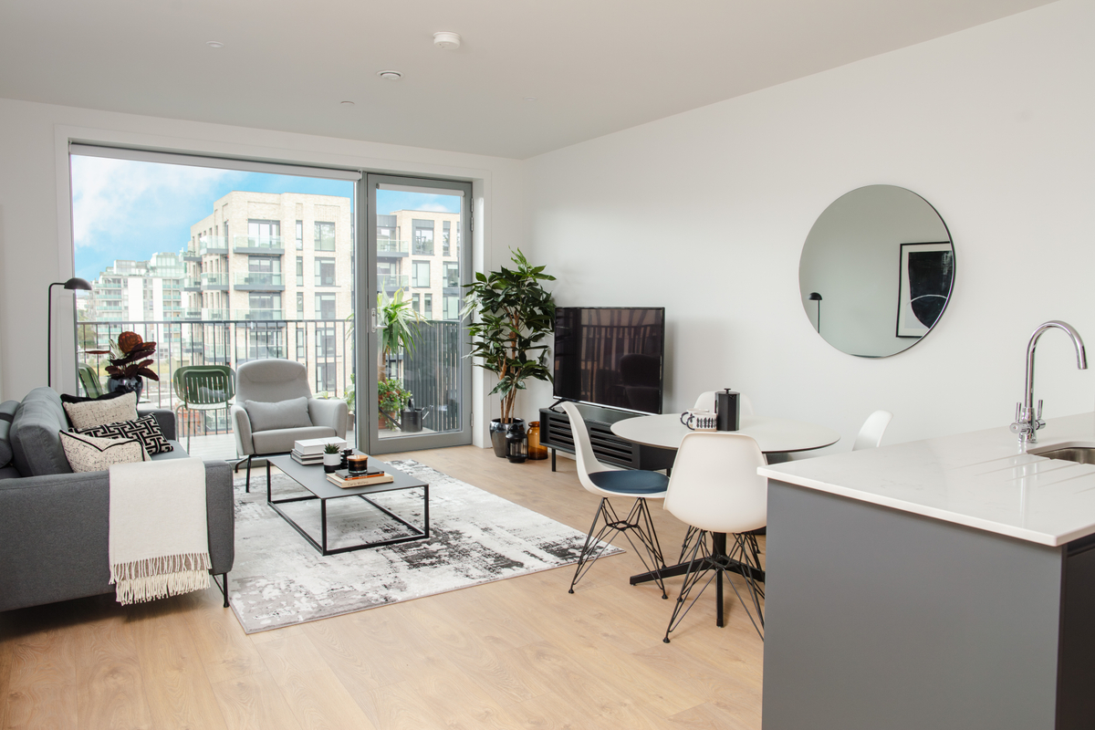  Living Dining Area